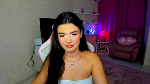 snowingwinter online show from 8, 11, 2025