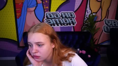 Snapshot of snowwhite_bella chatting on 2, 11, 2025 snowwhite_bella online show from 2, 11, 2025