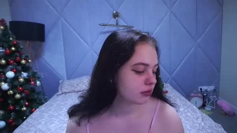 snowwhite_bella online show from 21, 12, 2025