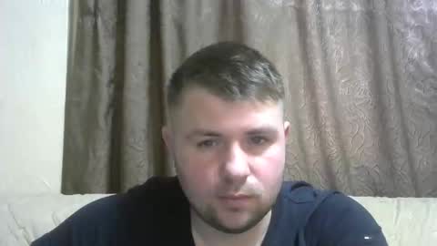 Snapshot of snowyqred chatting on 16, 11, 2025 Arthur online show from 16, 11, 2025