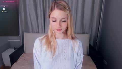 Snapshot of so__sweet chatting on 13, 1, 2025 Alice - Birthday Girl online show from 13, 1, 2025