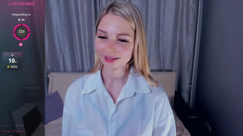 Snapshot of so__sweet chatting on 30, 1, 2025 Alice - Birthday Girl online show from 30, 1, 2025