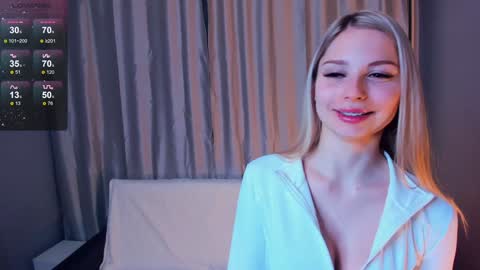 Snapshot of so__sweet chatting on 5, 2, 2025 Alice - Birthday Girl online show from 5, 2, 2025
