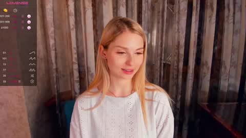 Snapshot of so__sweet chatting on 9, 3, 2025 Alice - Birthday Girl online show from 9, 3, 2025
