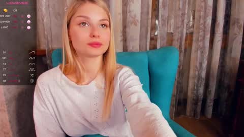 Snapshot of so__sweet chatting on 9, 3, 2025 Alice - Birthday Girl online show from 9, 3, 2025