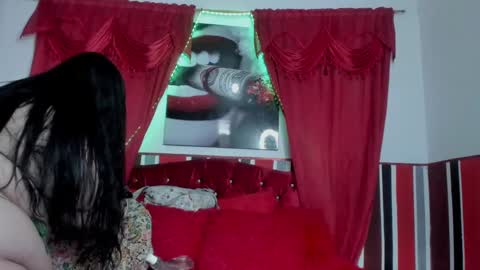 Snapshot of sobigcurvy44 chatting on 8, 3, 2025 leidy online show from 8, 3, 2025