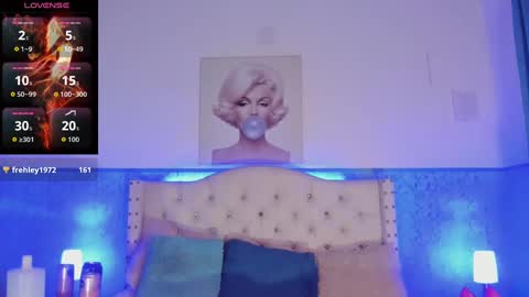 Snapshot of sobigcurvy44 chatting on 12, 9, 2025 leidy online show from 12, 9, 2025