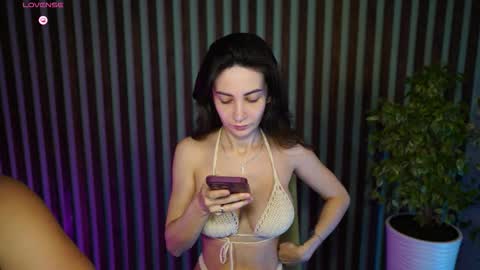 Snapshot of sochnogirls chatting on 25, 11, 2025 Yesenia online show from 25, 11, 2025