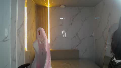 soffia_b online show from 5, 11, 2025