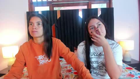 soffy and mia online show from 8, 10, 2025