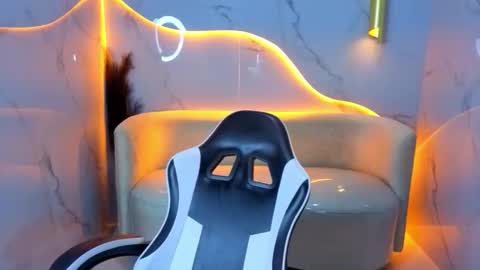 Online 800 to 1400 online show from 7, 1, 2026