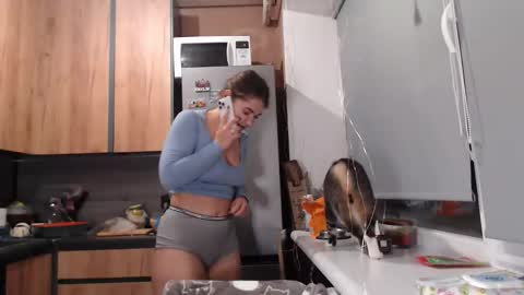 Snapshot of sofi_delightful chatting on 4, 11, 2025 Sofi online show from 4, 11, 2025
