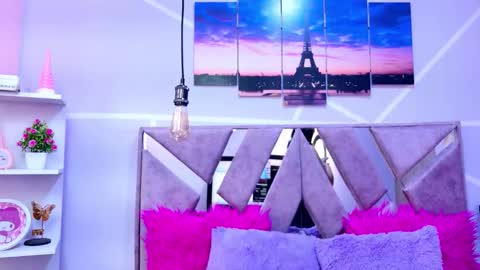 Sofi Noa online show from 24, 10, 2025