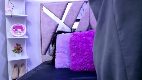 Sofi Noa online show from 3, 2, 2026