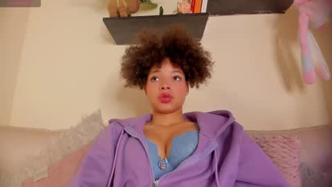 Snapshot of sofia_kay_ chatting on 6, 3, 2026 S O F I A online show from 6, 3, 2026