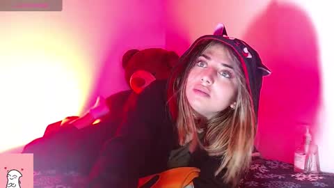 Sofia Naughty18 online show from 14, 2, 2025