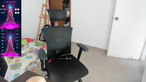 Snapshot of sofia_new chatting on 2, 12, 2024 sofia_new online show from 2, 12, 2024