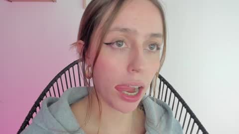     online show from 18, 12, 2024