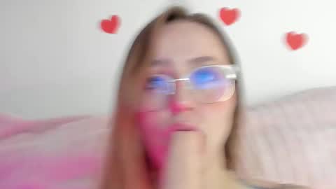     online show from 15, 2, 2025