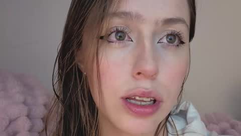     online show from 22, 10, 2025