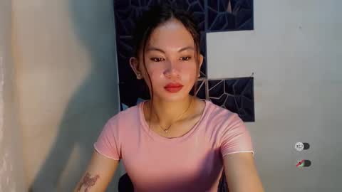 sofia_sweetheart18 online show from 9, 11, 2025
