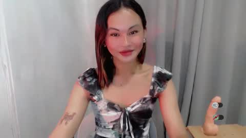 sofia_sweetheart18 online show from 2, 12, 2025