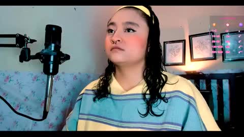 Demi Sofia online show from 8, 2, 2025