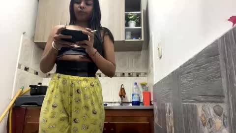 Danna Sofia online show from 10, 1, 2025