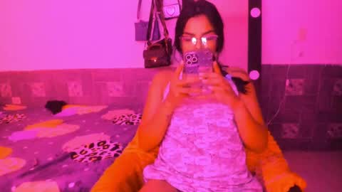 Danna Sofia online show from 3, 3, 2025