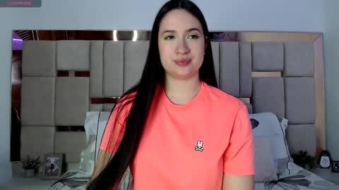 sofiaduque_26 online show from 5, 3, 2025