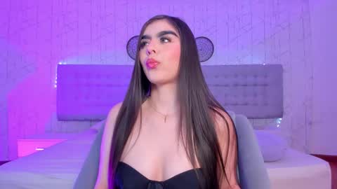 SofiaFontaine online show from 4, 2, 2026