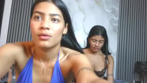 Snapshot of sofiandmaria chatting on 1, 11, 2025 HotLesGirls online show from 1, 11, 2025