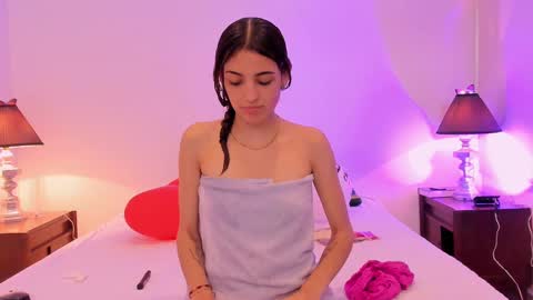 Sofia  Help me reach 5K followers  online show from 14, 2, 2025