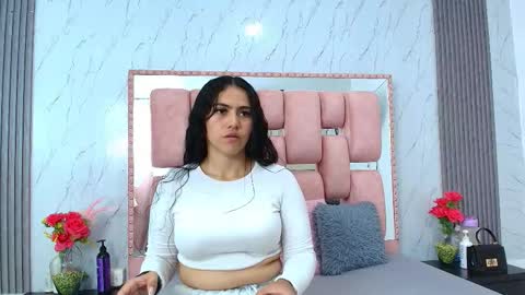 Sofia Sommers online show from 7, 10, 2025