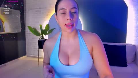 Sofi Vega online show from 31, 1, 2026