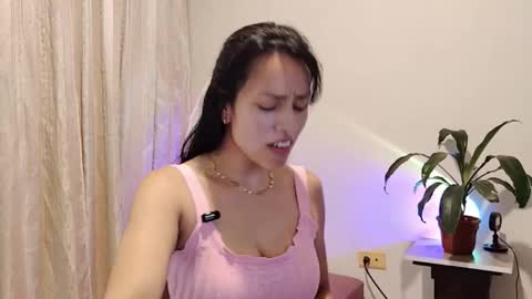 Sofi Bella online show from 25, 2, 2026