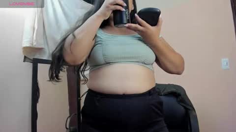 Snapshot of soficurvy19 chatting on 14, 11, 2025 sofi lara online show from 14, 11, 2025