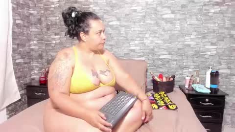 Vicky  online show from 23, 12, 2024
