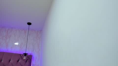   online show from 18, 12, 2024