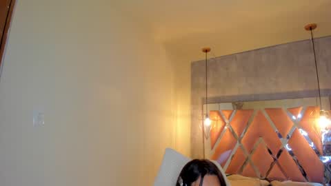   online show from 20, 12, 2024