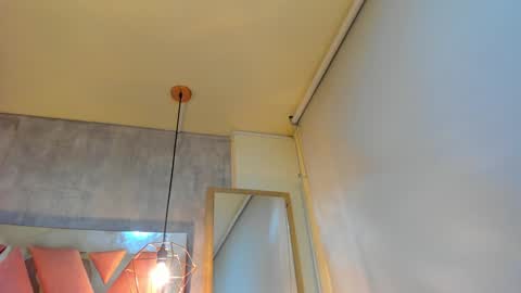   online show from 21, 12, 2024