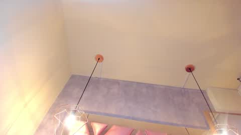   online show from 29, 12, 2024