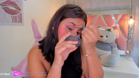   online show from 28, 1, 2025