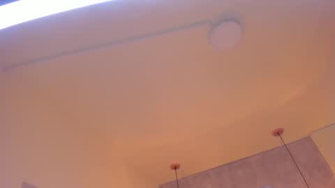   online show from 28, 1, 2025