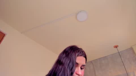   online show from 14, 2, 2025