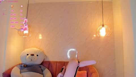   online show from 21, 2, 2025