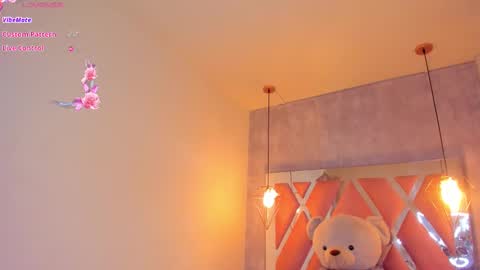   online show from 25, 2, 2025