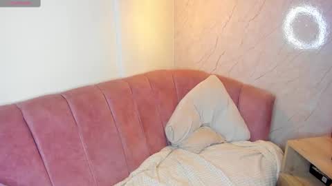   online show from 26, 2, 2025