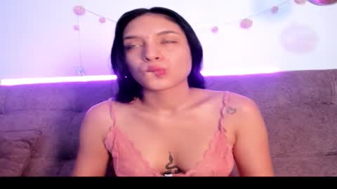 Snapshot of sofiluxurya chatting on 16, 12, 2025 SofiLuxurya online show from 16, 12, 2025