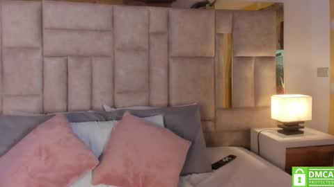 Snapshot of sofiscott_ chatting on 8, 3, 2025 Sofia online show from 8, 3, 2025